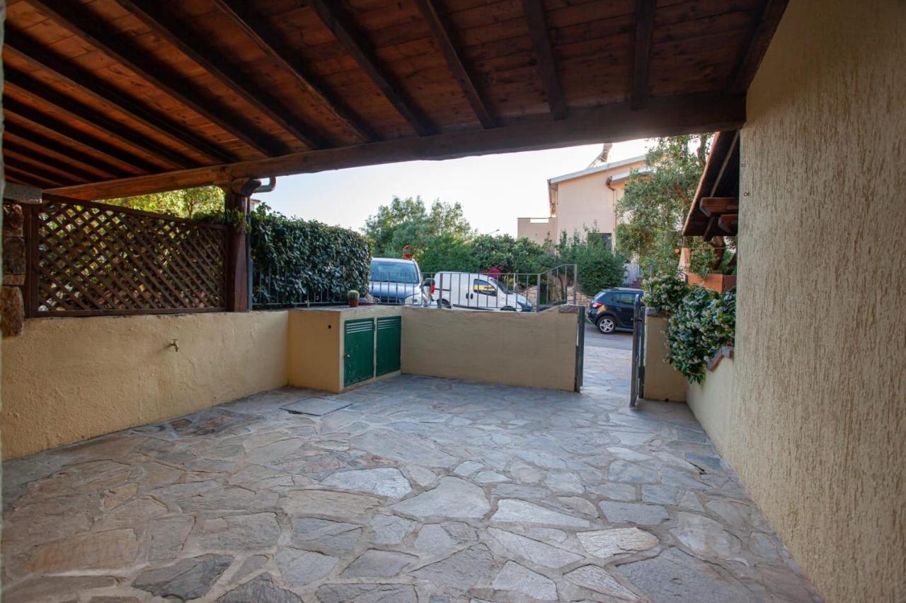 Limbara Ichnos House Villa Сан Теодоро Екстериор снимка